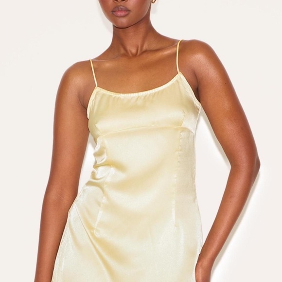 PrettyLittleThing Cream Satin short dress - Picture 1 of 3